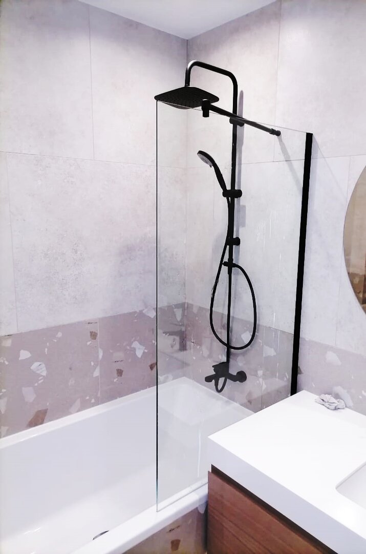 Стеклянные шторки для ванной – купить шторку на ванну из стекла в интернет-магазине Alati