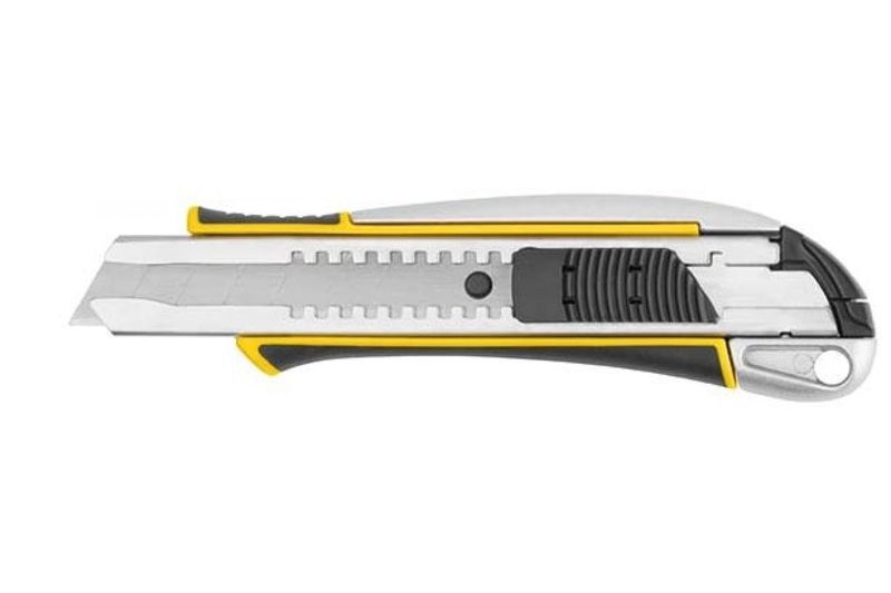 Нож технический 10275, 18 мм усиленный прорезиненный, 2-х сторонняя автофиксация