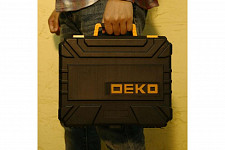 Аккумуляторная отвертка Deko DKS4FU-Li 063-4153 в кейсе + набор инструментов 112 предметов от Водопад  фото 3