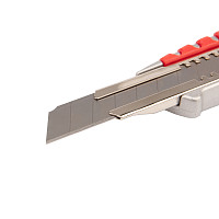 Нож Rexant 12-4900 с сегментированным лезвием 18 мм, металлический обрезиненный корпус от Водопад  фото 3